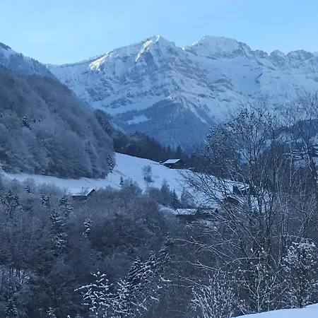 Oda ve Kahvaltı Le 30